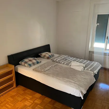 3 Flat Next To Hb Konrad - Self Checkin